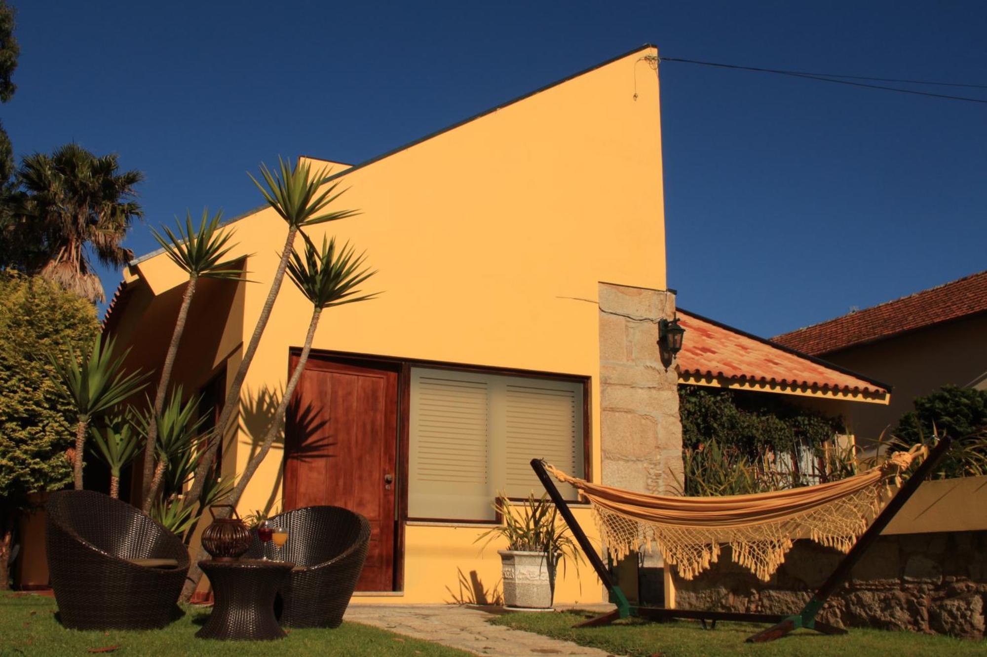 Guesthouse Pool & Sea Espinho Oporto Exterior photo